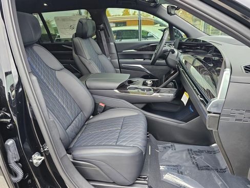 New 2026 Cadillac Escalade IQL Luxury AWD/4WD image 11