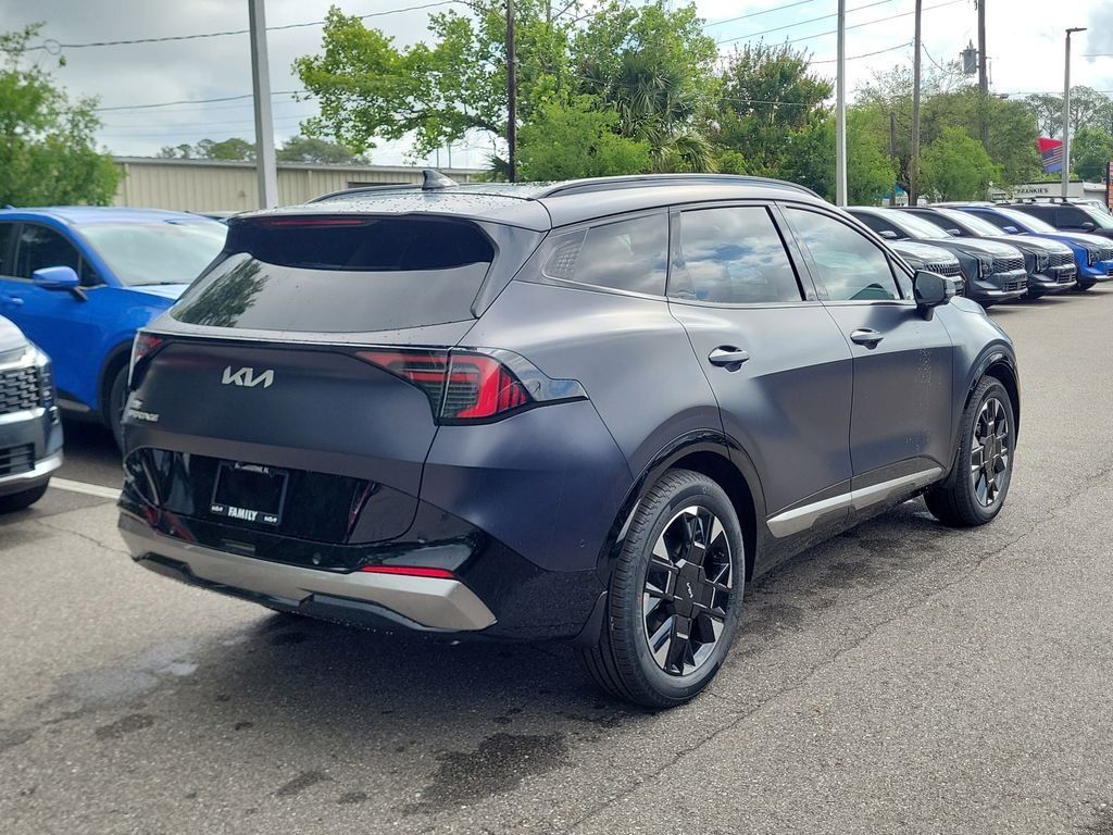 New 2026 Kia Sportage SX FWD image 6