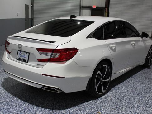Used 2022 Honda Accord Sport image 8