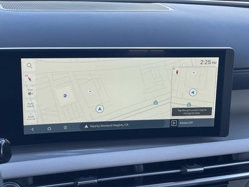 Certified 2025 Hyundai Tucson Limited image 13