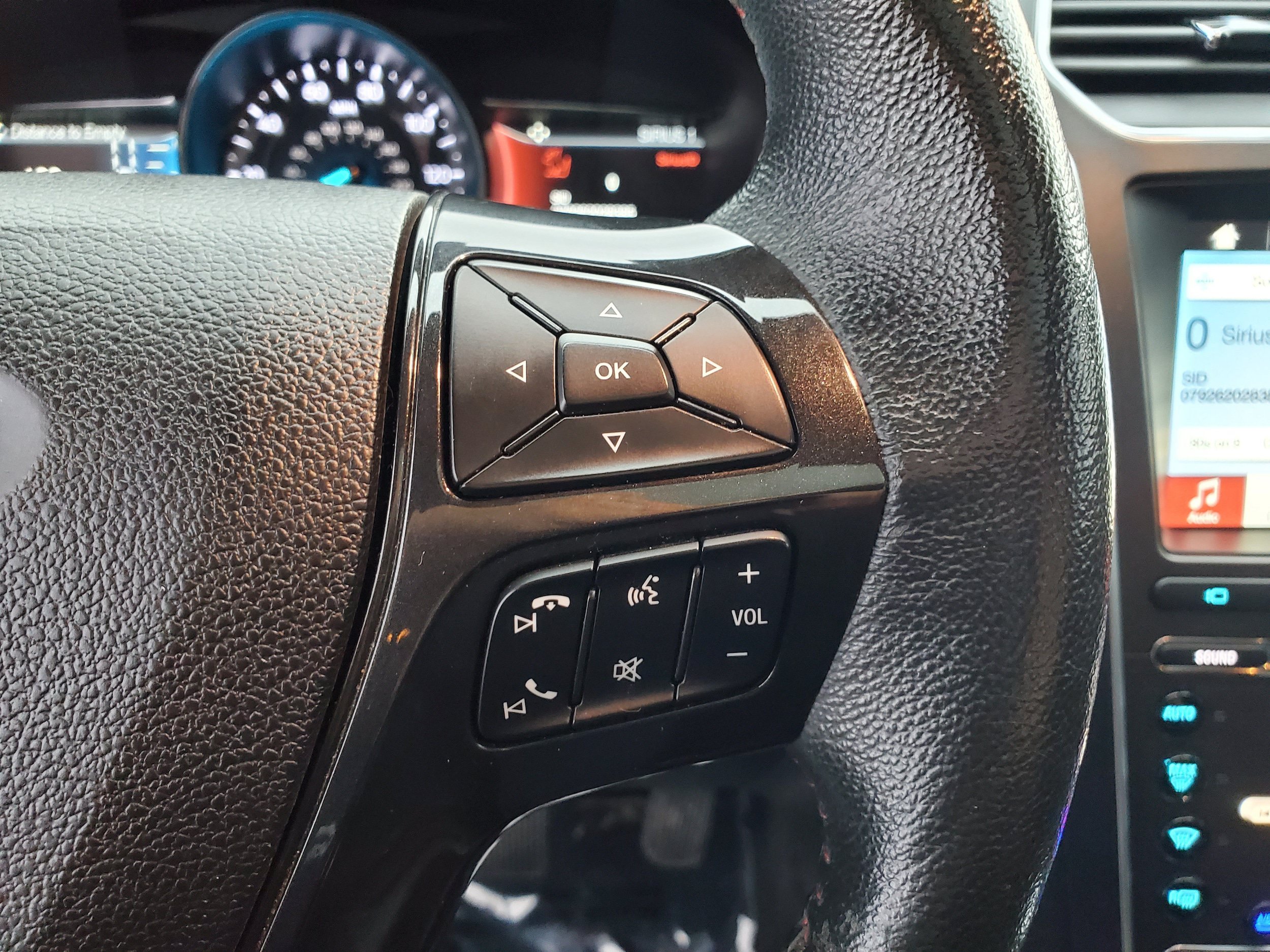 Used 2018 Ford Explorer Sport w/ Equipment Group 401A AWD/4WD image 15