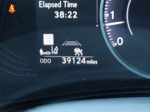 Used 2024 Lexus NX 250 FWD w/ Towing Package (2000 Lbs) image 21