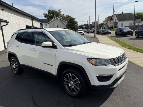Used 2018 Jeep Compass Latitude w/ Popular Equipment Group AWD/4WD image 6