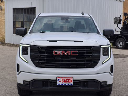 Used 2024 GMC Sierra 1500 Elevation RWD image 2