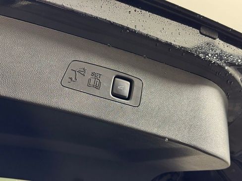 New 2026 Lincoln Corsair Premiere image 60