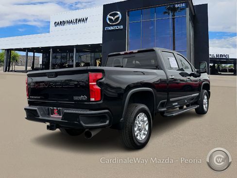 Used 2024 Chevrolet Silverado 3500 High Country image 9