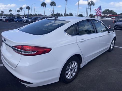 Used 2018 Ford Fusion S image 4