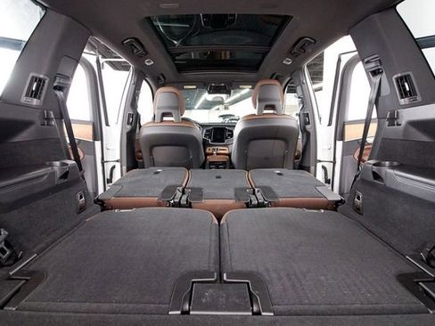 Used 2021 Volvo XC90 T6 Momentum w/ Advanced Package AWD/4WD image 29