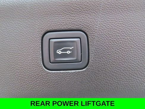 Used 2023 Buick Enclave Avenir w/ Avenir Technology Package AWD/4WD image 34