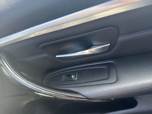 Used 2018 BMW 440i Convertible RWD image 19