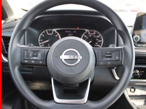 Certified 2024 Nissan Rogue S image 26