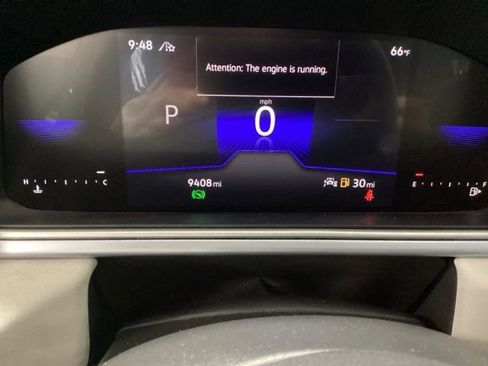 Used 2025 Volkswagen Taos SE w/ Panoramic Sunroof Package image 8