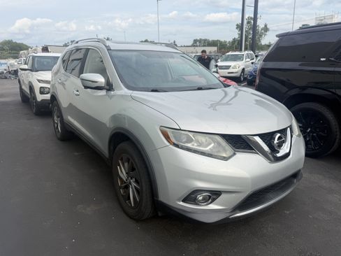 Used 2016 Nissan Rogue SL AWD/4WD image 3