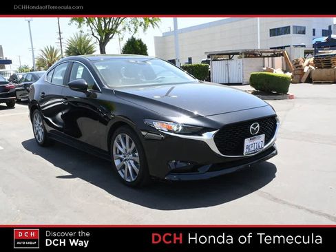 Used 2023 MAZDA MAZDA3 s FWD image 3