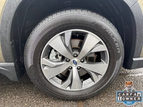 Used 2025 Subaru Ascent Premium AWD/4WD image 30