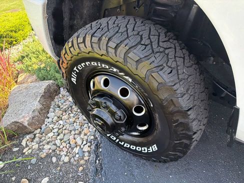Used 2021 RAM 3500 Big Horn w/ Night Edition AWD/4WD image 12