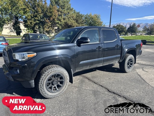 Used 2019 Toyota Tacoma TRD Sport AWD/4WD image 17