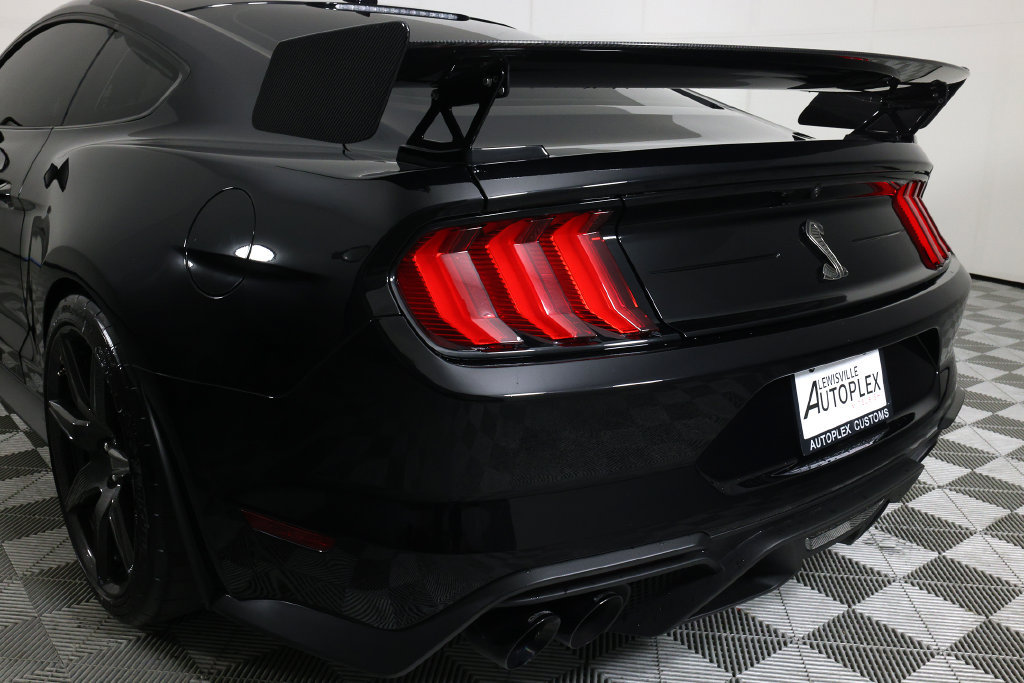 Used 2022 Ford Mustang Shelby GT500 w/ Carbon Fiber Track Pack RWD image 54