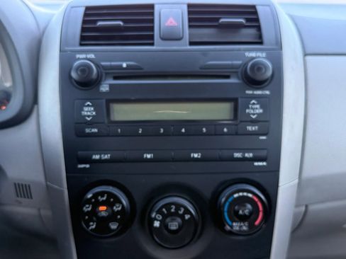 Used 2009 Toyota Corolla LE image 25