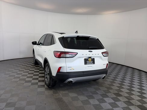 Used 2022 Ford Escape SEL image 8