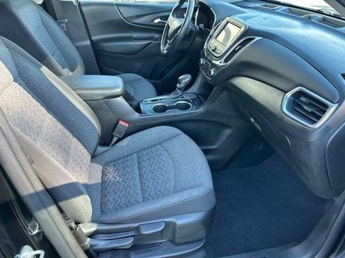 Used 2022 Chevrolet Equinox LT w/ Driver Convenience Package FWD image 41