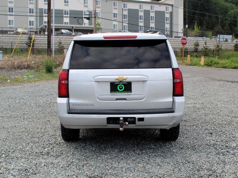 Used 2016 Chevrolet Suburban LT AWD/4WD image 6