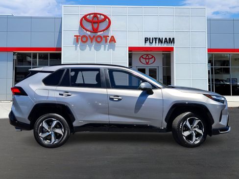 Used 2025 Toyota RAV4 SE w/ Weather & Moonroof Package AWD/4WD image 3