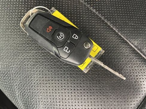 Used 2017 Ford F350 Lariat w/ Chrome Package image 17