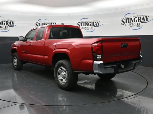Used 2022 Toyota Tacoma SR5 RWD image 5