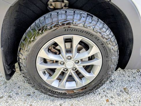 Used 2020 Hyundai Santa Fe SEL AWD/4WD image 18