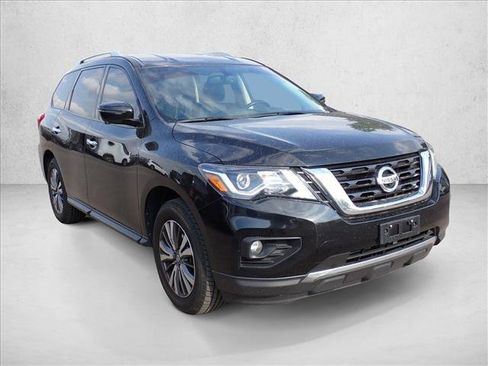 Used 2019 Nissan Pathfinder SL AWD/4WD image 4