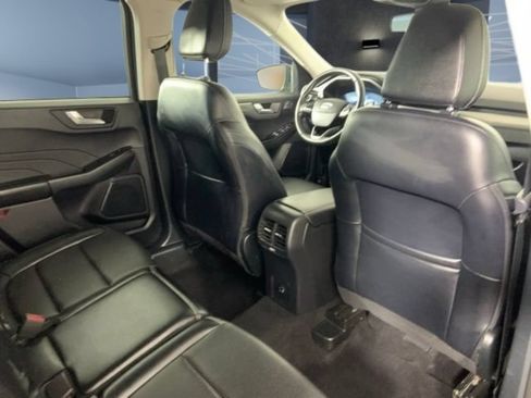 Used 2022 Ford Escape Titanium AWD/4WD image 13