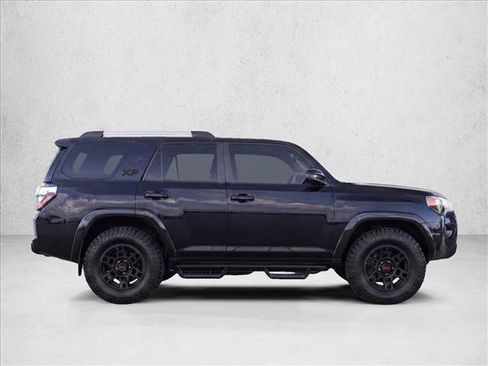 Used 2022 Toyota 4Runner SR5 RWD image 8
