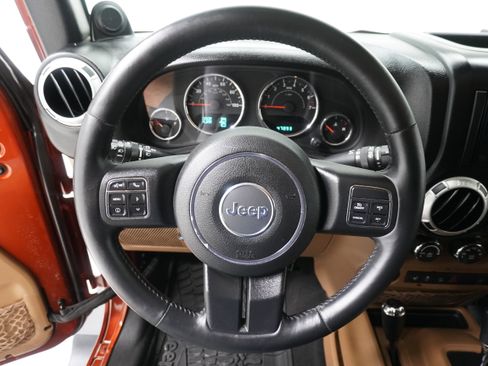 Used 2014 Jeep Wrangler Unlimited Sahara w/ Max Tow Package image 16