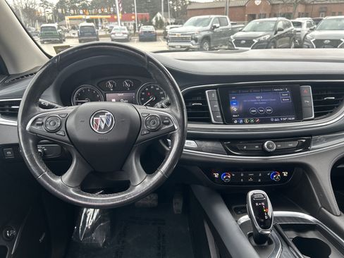 Used 2021 Buick Enclave Essence w/ Sound and Sites Package image 20