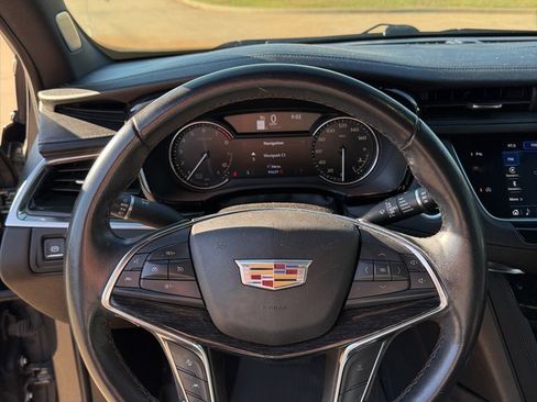 Used 2021 Cadillac XT5 Premium Luxury w/ LPO, Floor Liner Package image 25