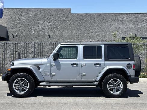 Used 2020 Jeep Wrangler Unlimited Sahara image 5