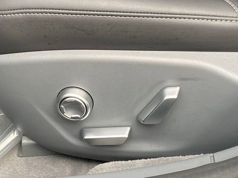 Used 2024 Lucid Air Pure image 43