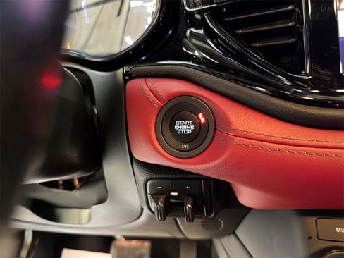 Used 2022 Dodge Durango R/T w/ Trailer Tow Group IV image 29