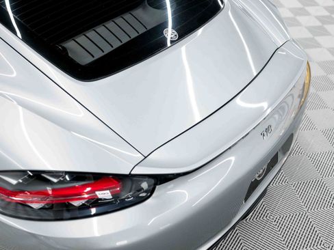 Used 2018 Porsche 718 Cayman RWD image 29