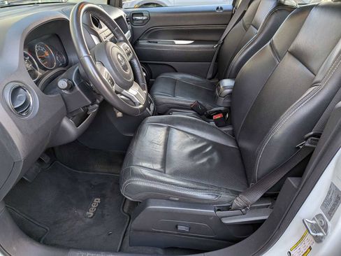 Used 2017 Jeep Compass High Altitude FWD image 15