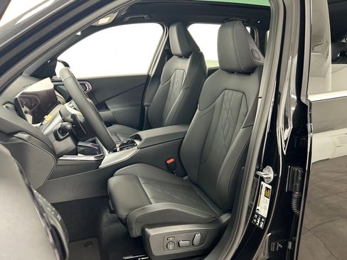 Used 2025 BMW X3 xDrive30i w/ Convenience Package image 28