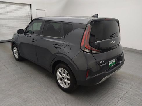 Used 2023 Kia Soul LX w/ LX Technology Package FWD image 3