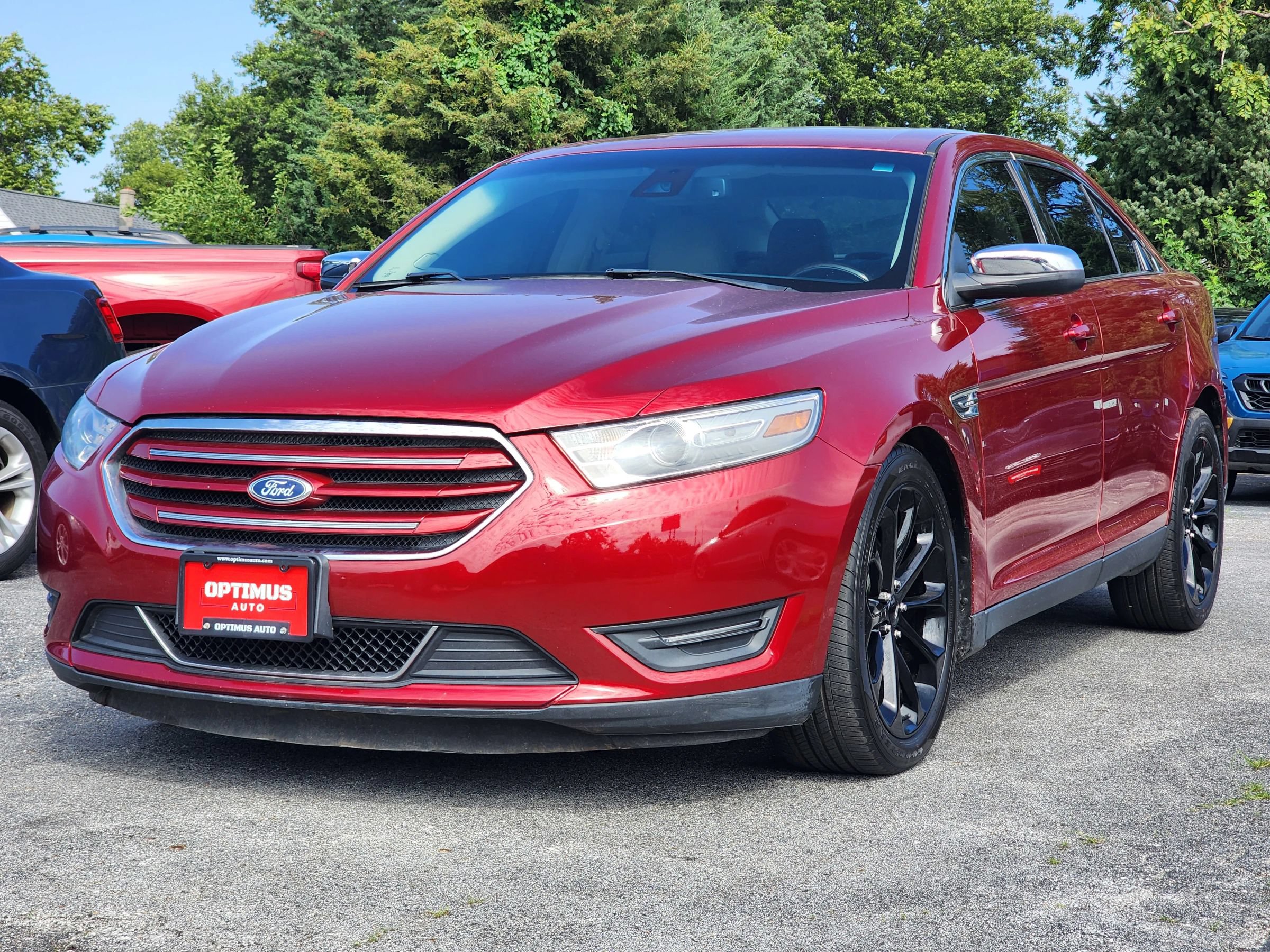 Used 2014 Ford Taurus Limited w/ Equipment Group 301A FWD image 3