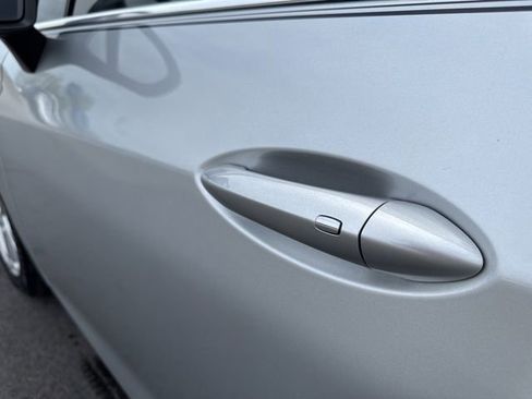 Used 2018 Chevrolet Cruze LT w/ Convenience Package image 14