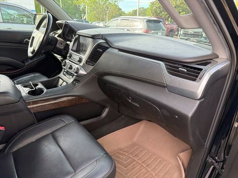 Used 2018 Chevrolet Tahoe LT image 36