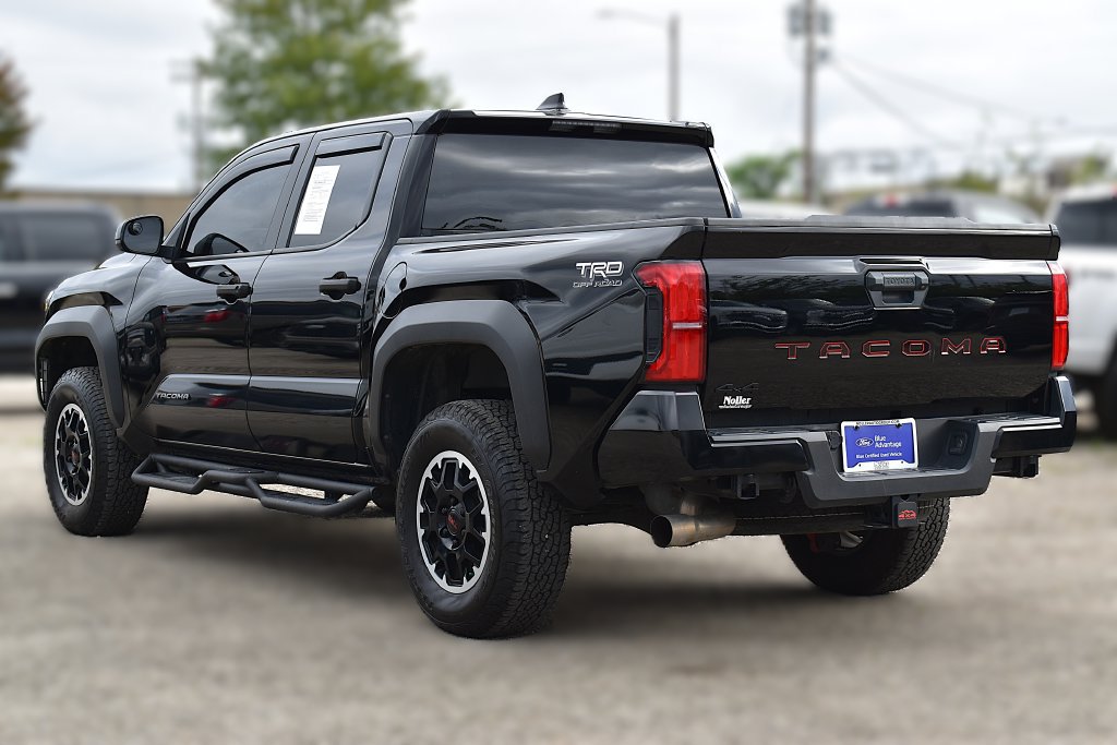 Used 2024 Toyota Tacoma TRD Off-Road AWD/4WD image 10