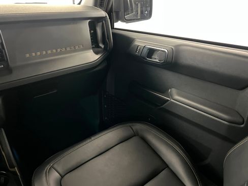 Used 2025 Ford Bronco Badlands AWD/4WD image 10