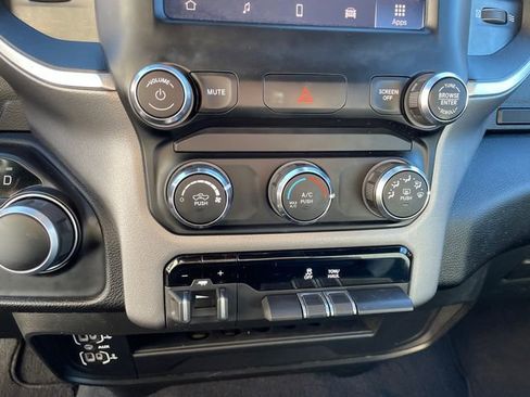 Used 2024 RAM 2500 Big Horn w/ Bed Utility Group image 33