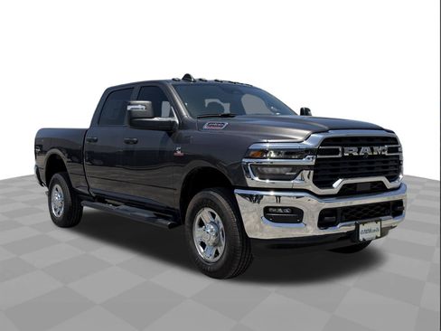 Used 2025 RAM 2500 Tradesman AWD/4WD image 3